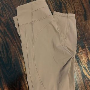 Lululemon leggings 23